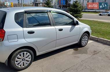 Хэтчбек Chevrolet Aveo 2007 в 