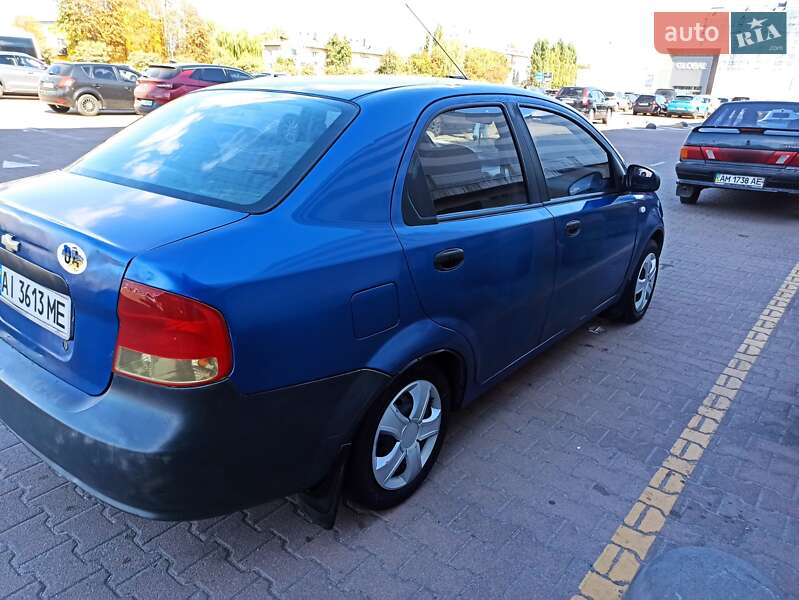 Седан Chevrolet Aveo 2005 в Житомире