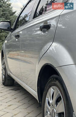 Седан Chevrolet Aveo 2007 в 