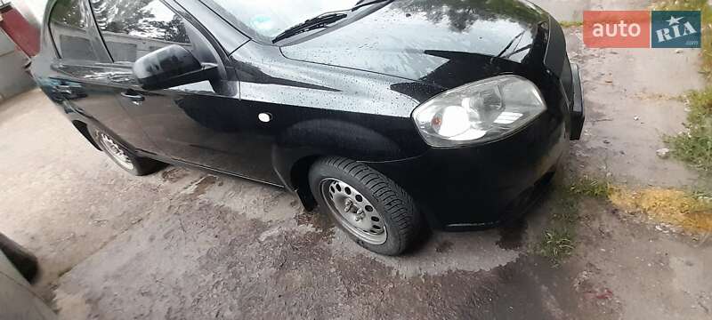 Седан Chevrolet Aveo 2006 в Каменском