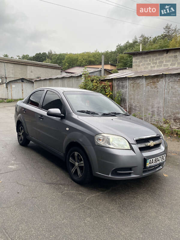 Седан Chevrolet Aveo 2006 в Ирпене
