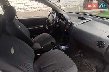 Хэтчбек Chevrolet Aveo 2007 в 