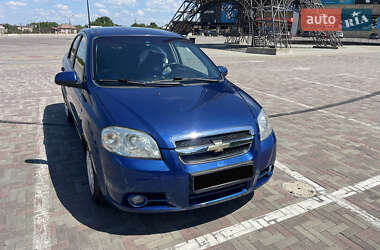 Седан Chevrolet Aveo 2008 в Днепре