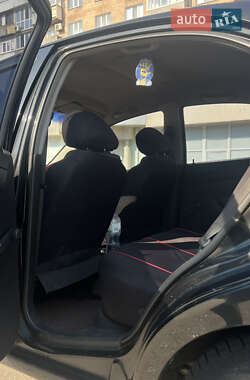 Седан Chevrolet Aveo 2006 в 