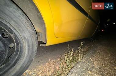 Хэтчбек Chevrolet Aveo 2006 в 