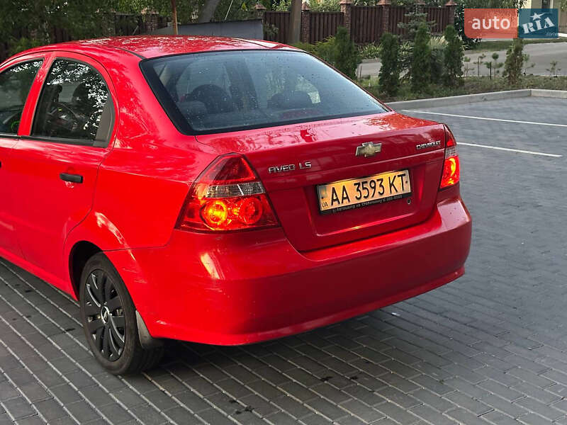 Седан Chevrolet Aveo 2007 в Полтаве