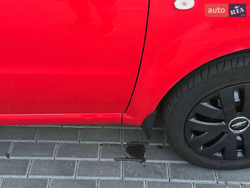 Седан Chevrolet Aveo 2007 в Полтаве