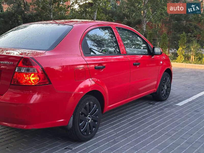 Седан Chevrolet Aveo 2007 в Полтаве