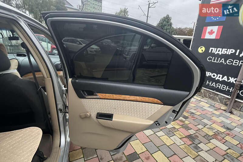 Седан Chevrolet Aveo 2007 в Стрые