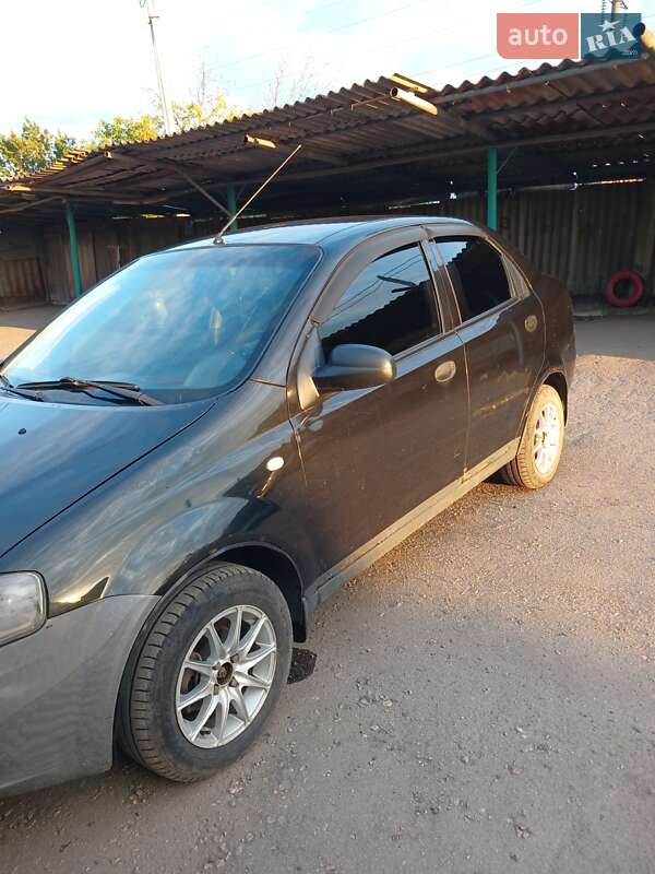Седан Chevrolet Aveo 2006 в Первомайске