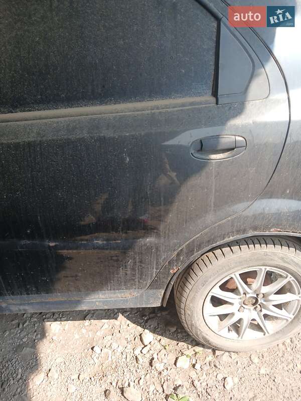 Седан Chevrolet Aveo 2006 в Первомайске