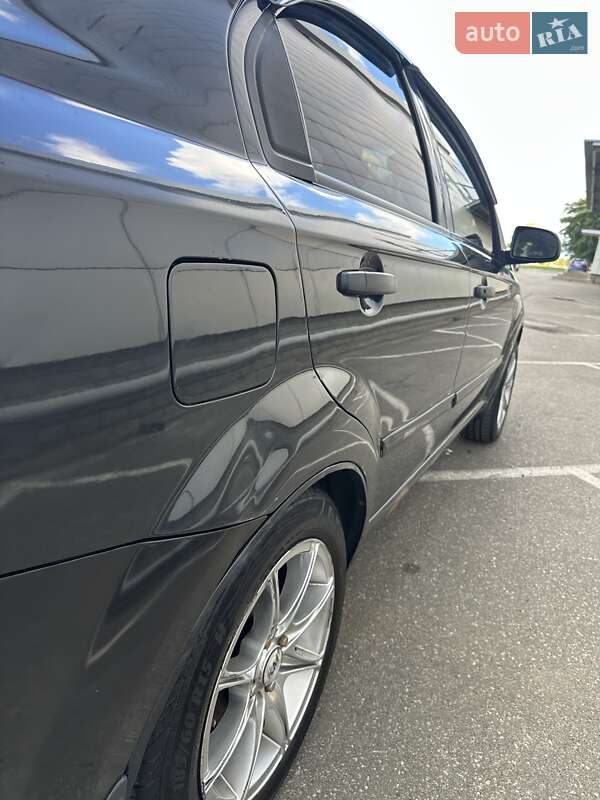 Седан Chevrolet Aveo 2010 в Броварах