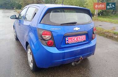 Хэтчбек Chevrolet Aveo 2012 в 