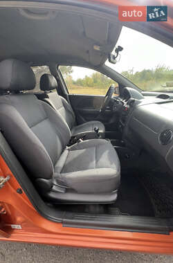 Хэтчбек Chevrolet Aveo 2007 в 