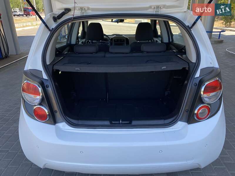 Хэтчбек Chevrolet Aveo 2012 в Николаеве