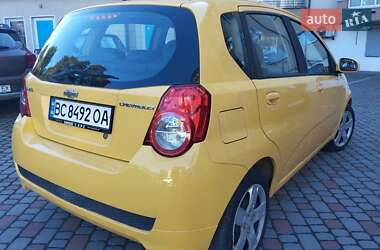 Хэтчбек Chevrolet Aveo 2009 в 