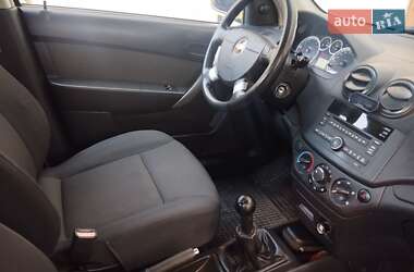 Хэтчбек Chevrolet Aveo 2009 в 