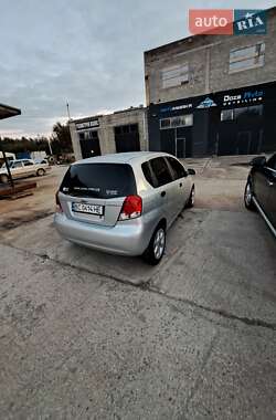Хэтчбек Chevrolet Aveo 2005 в Новояворовске