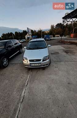 Хэтчбек Chevrolet Aveo 2005 в Новояворовске