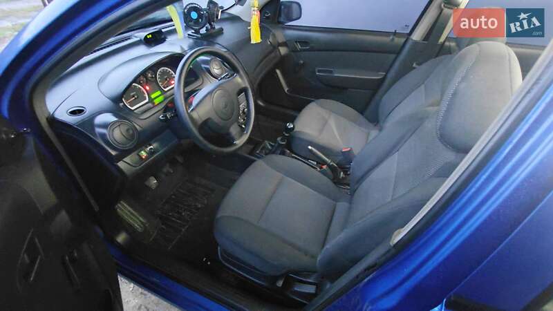Седан Chevrolet Aveo 2011 в Виннице