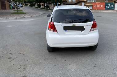 Хэтчбек Chevrolet Aveo 2008 в 