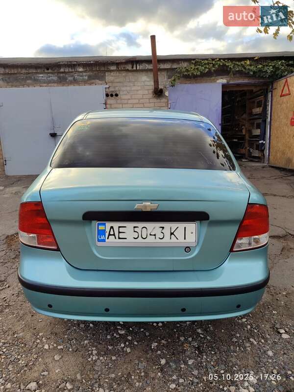 Седан Chevrolet Aveo 2006 в Кривому Розі