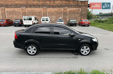 Седан Chevrolet Aveo 2007 в Ровно