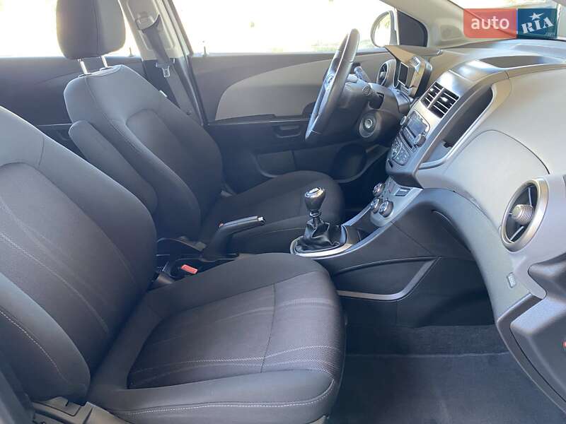 Хэтчбек Chevrolet Aveo 2012 в Николаеве фото 15 Хэтчбек Chevrolet Aveo 2012 в Николаеве