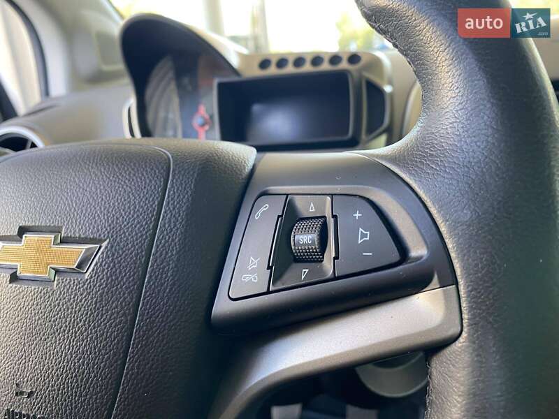 Хэтчбек Chevrolet Aveo 2012 в Николаеве фото 21 Хэтчбек Chevrolet Aveo 2012 в Николаеве