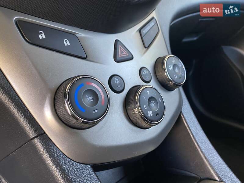 Хэтчбек Chevrolet Aveo 2012 в Николаеве фото 30 Хэтчбек Chevrolet Aveo 2012 в Николаеве