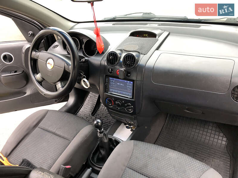 Хэтчбек Chevrolet Aveo 2008 в Борисполе фото 11 Хэтчбек Chevrolet Aveo 2008 в Борисполе