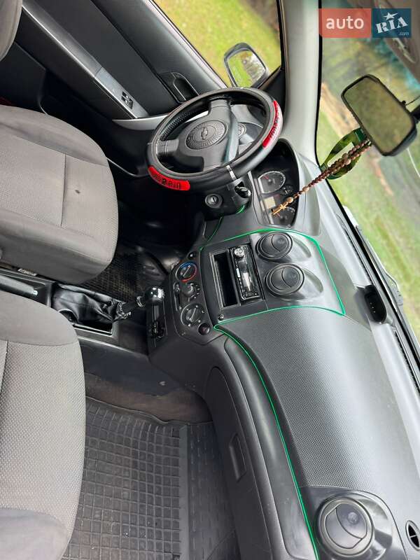 Седан Chevrolet Aveo 2007 в Ямпілю