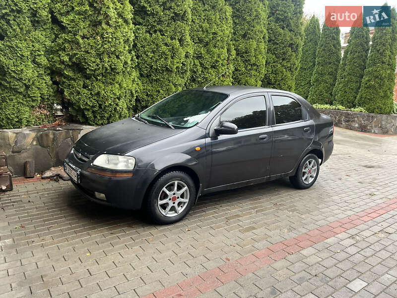 Седан Chevrolet Aveo 2005 в 