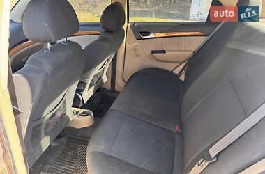 Седан Chevrolet Aveo 2008 в 