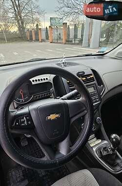Седан Chevrolet Aveo 2012 в Овручі