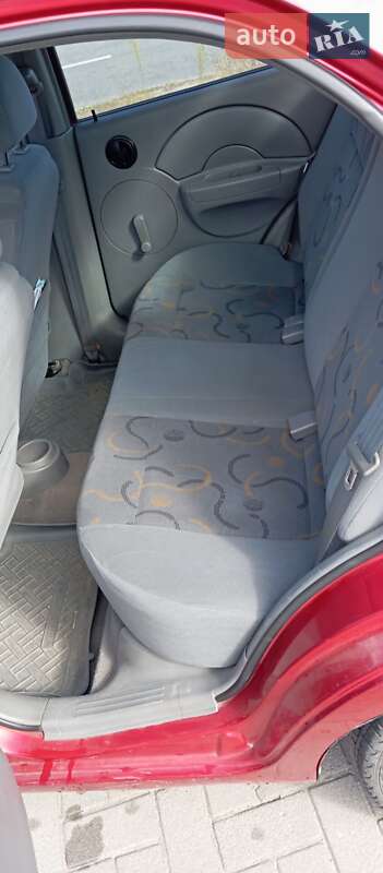 Седан Chevrolet Aveo 2005 в Запорожье