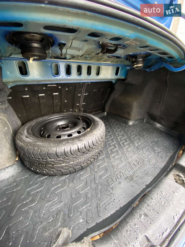Седан Chevrolet Aveo 2005 в Львові