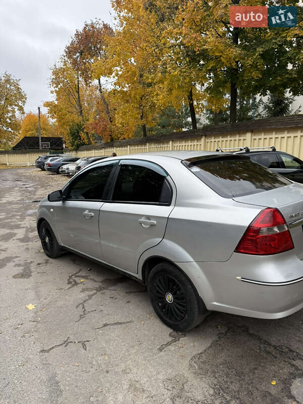Седан Chevrolet Aveo 2008 в Харькове