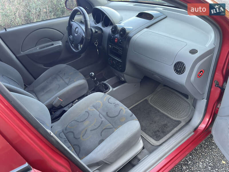 Седан Chevrolet Aveo 2004 в Днепре фото 9 Седан Chevrolet Aveo 2004 в Днепре