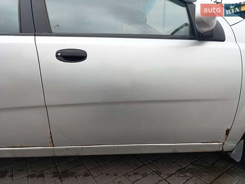 Седан Chevrolet Aveo 2006 в Кам'янському фото 4 Седан Chevrolet Aveo 2006 в Кам'янському