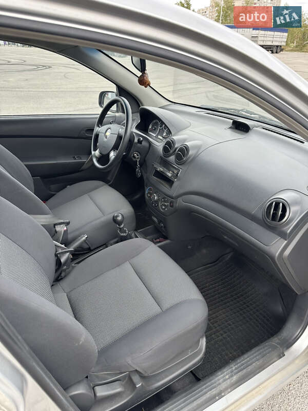 Седан Chevrolet Aveo 2006 в Запорожье