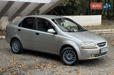 Седан Chevrolet Aveo 2005 в 