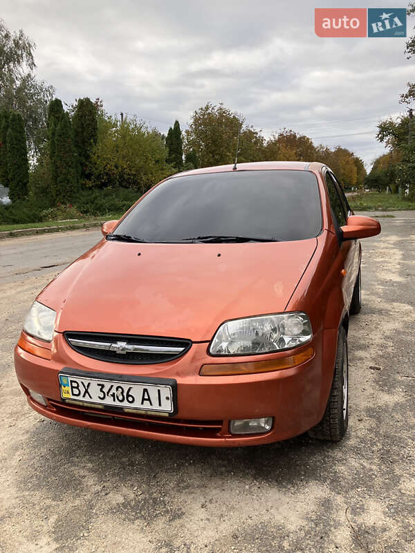 Седан Chevrolet Aveo 2005 в Новой Ушице