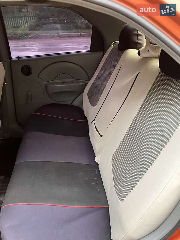 Седан Chevrolet Aveo 2005 в Новой Ушице