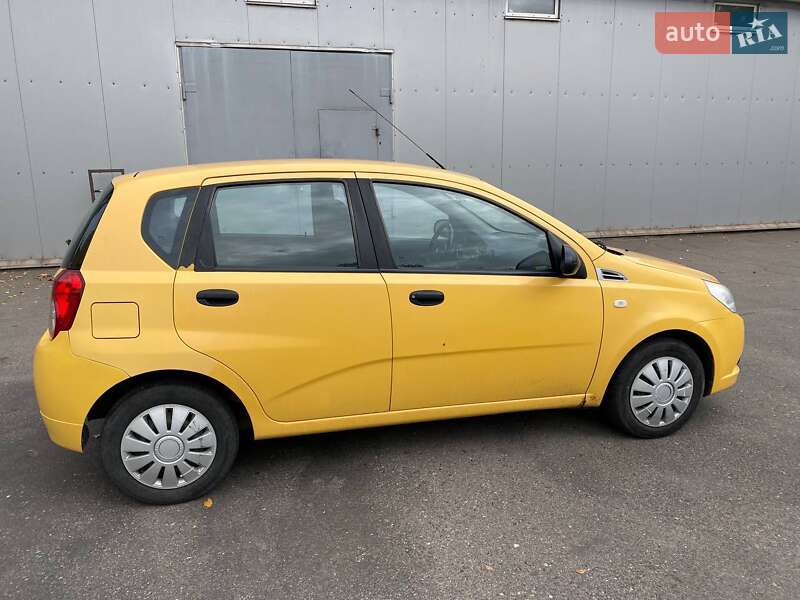 Хэтчбек Chevrolet Aveo 2008 в Кривом Роге