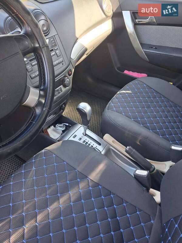Хэтчбек Chevrolet Aveo 2008 в Николаеве фото 7 Хэтчбек Chevrolet Aveo 2008 в Николаеве