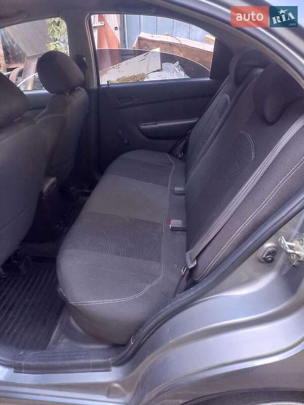 Седан Chevrolet Aveo 2008 в Києві