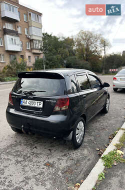 Хэтчбек Chevrolet Aveo 2007 в 
