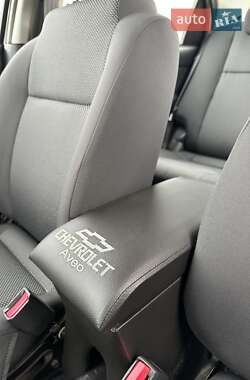 Седан Chevrolet Aveo 2007 в 