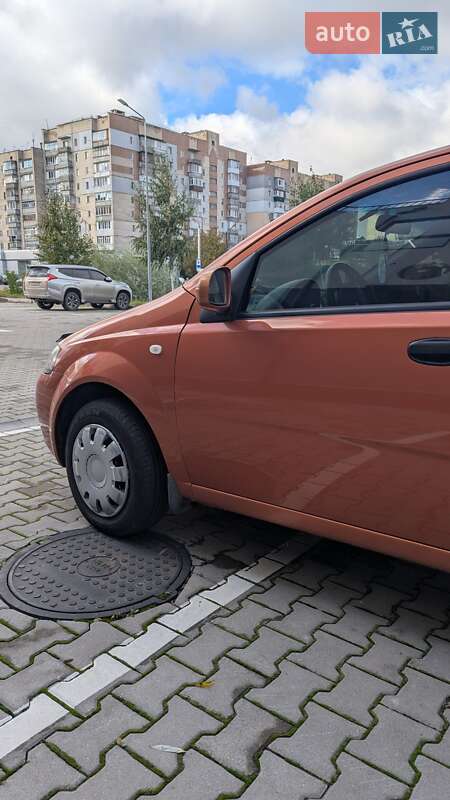 Хэтчбек Chevrolet Aveo 2007 в Хмельницком